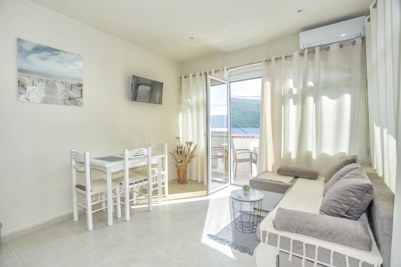 Apartments Milanovic Herceg Novi Zimmer foto